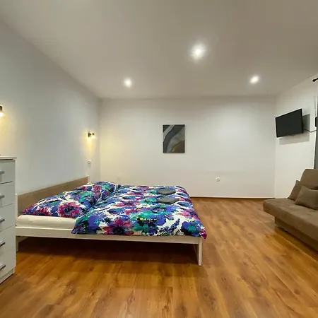 Vanessa Apartmán Besenova